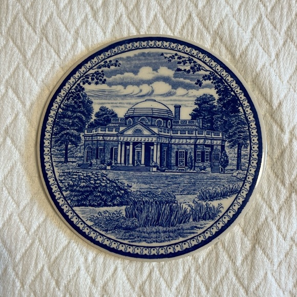 Old English Staffordshire Ware Monticello trivet, circular 6" diameter - Picture 1 of 4
